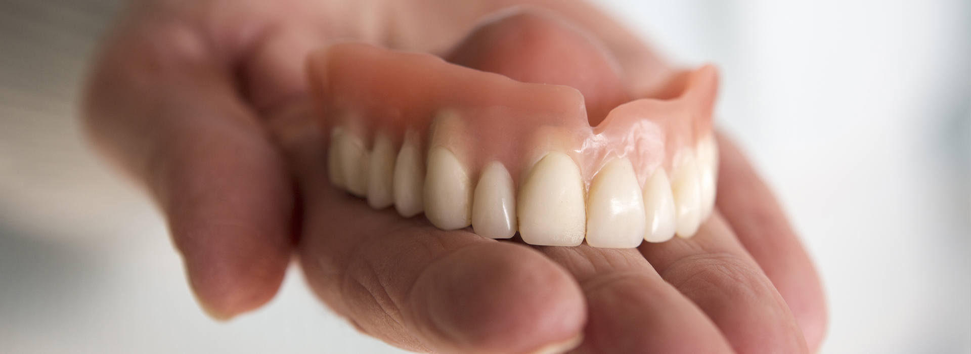 Douglas F. Geiger, DMD, PLLC | Ceramic Crowns, Sleep Apnea and Implant Restorations